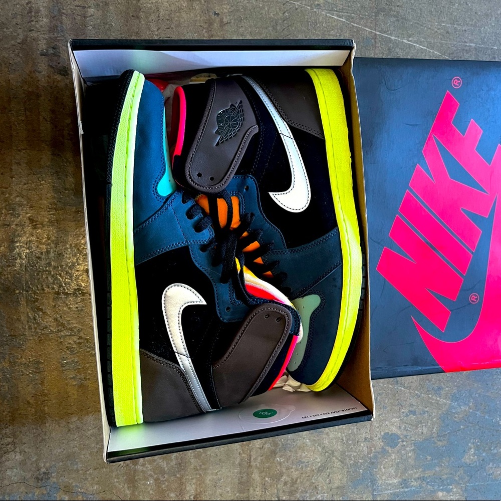 Jordan 1 high Biohack - MENS SIZE 13